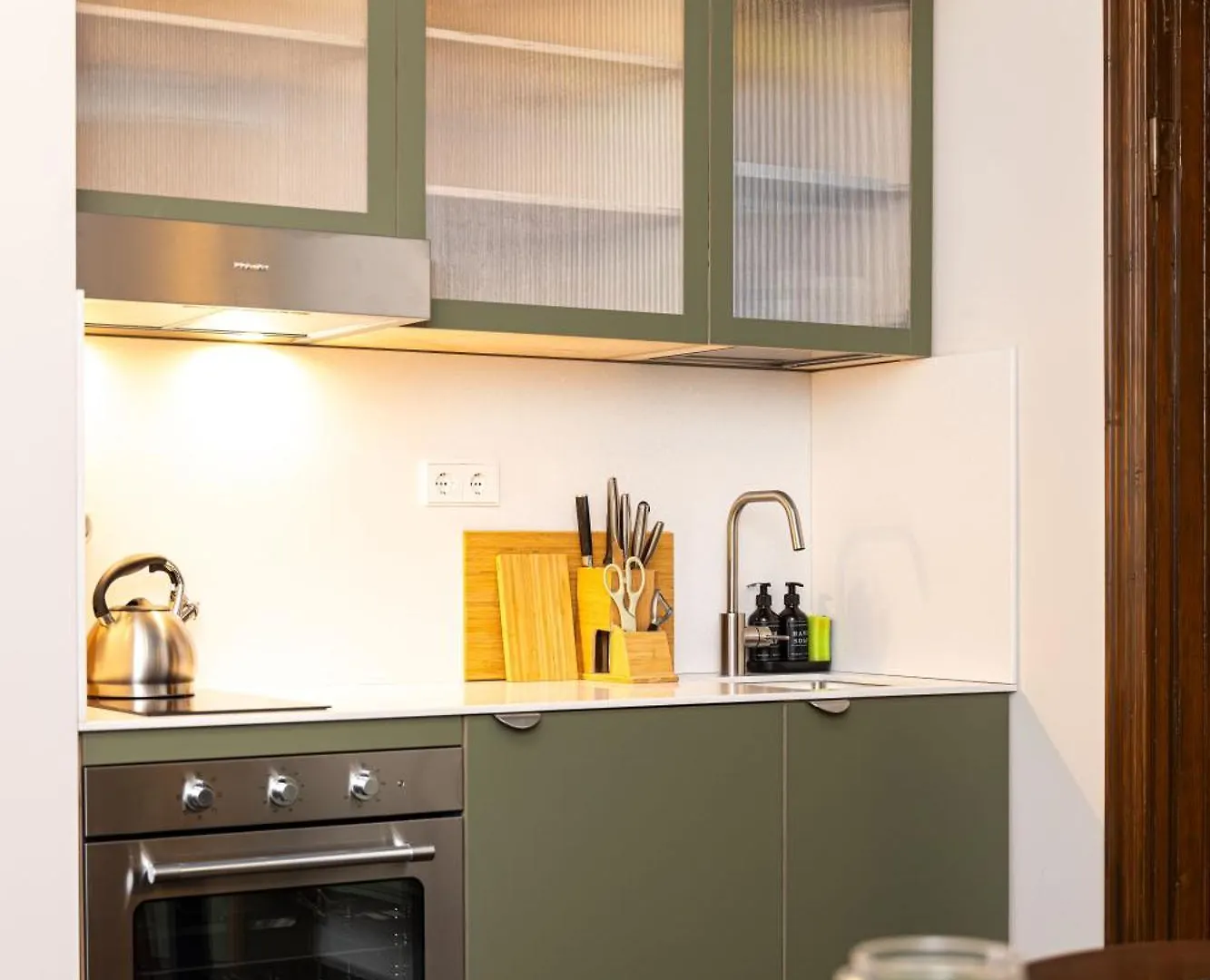 3 Bdr Apt In Prenzlauer Berg With Cinema Berlin Apartment