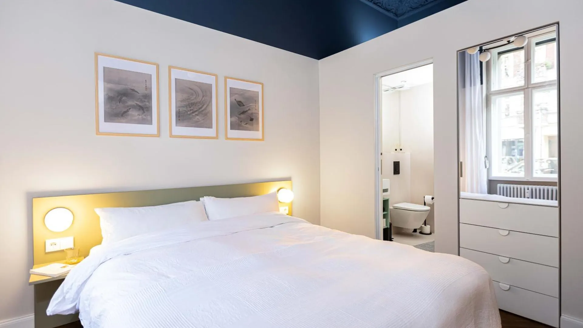 3 Bdr Apt In Prenzlauer Berg With Cinema Berlin 0*,  Germany